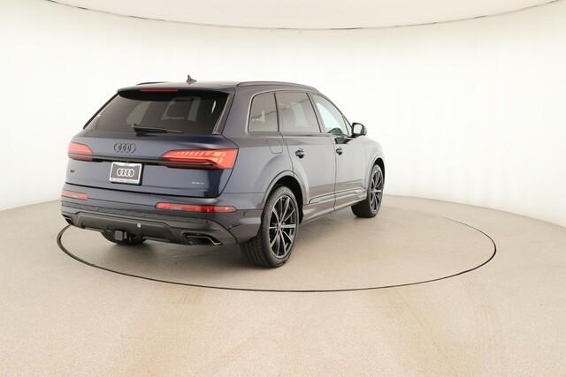 new 2025 Audi Q7 car, priced at $72,985