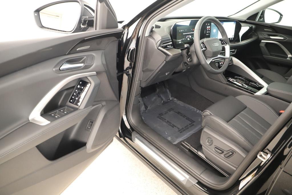 new 2025 Audi Q5 car, priced at $61,150