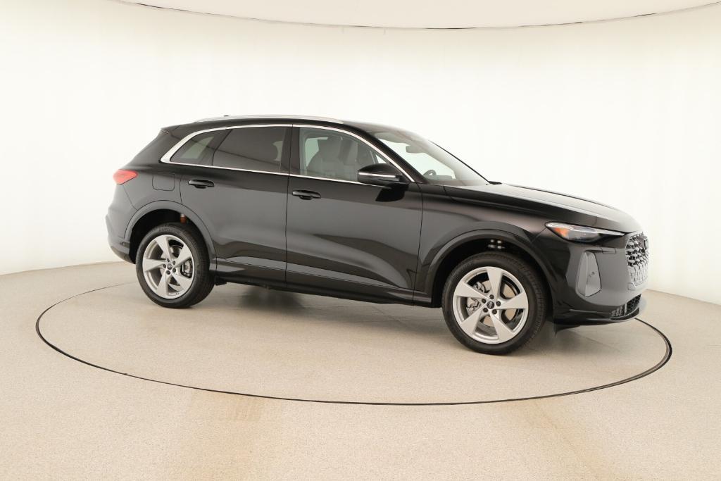 new 2025 Audi Q5 car, priced at $61,150