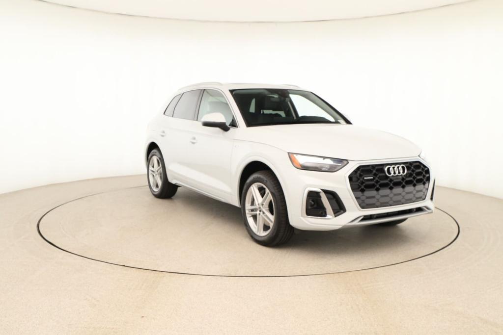 new 2025 Audi Q5 car, priced at $66,760