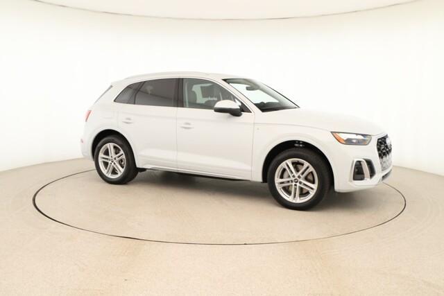 new 2025 Audi Q5 car, priced at $66,760