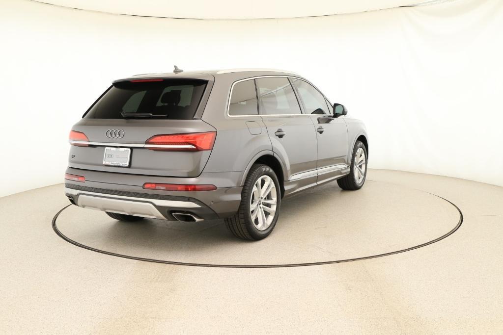 used 2025 Audi Q7 car, priced at $50,988