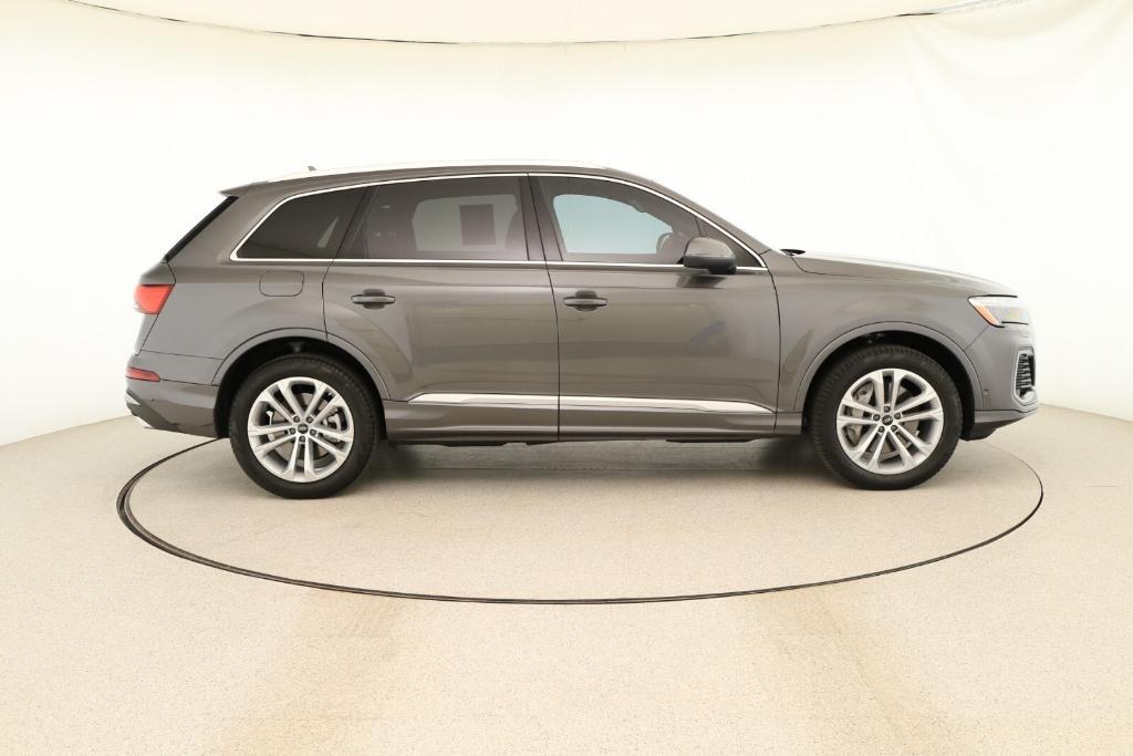 used 2025 Audi Q7 car, priced at $50,988