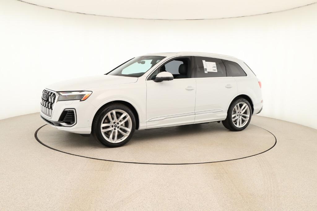 new 2025 Audi Q7 car, priced at $76,260