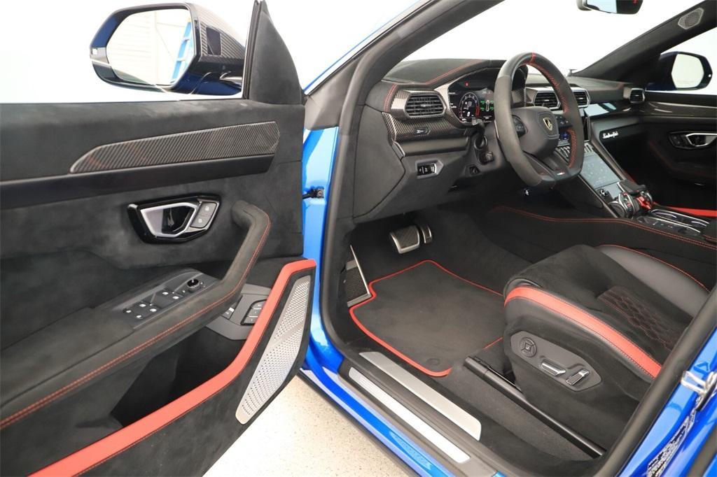 used 2023 Lamborghini Urus car, priced at $268,475