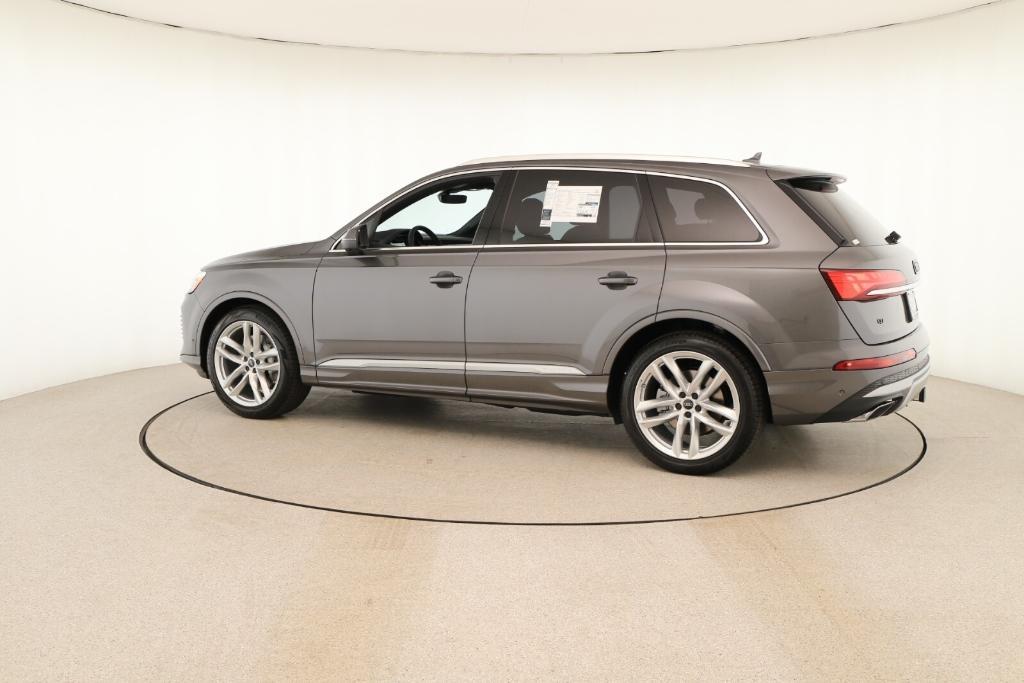 new 2025 Audi Q7 car, priced at $76,260