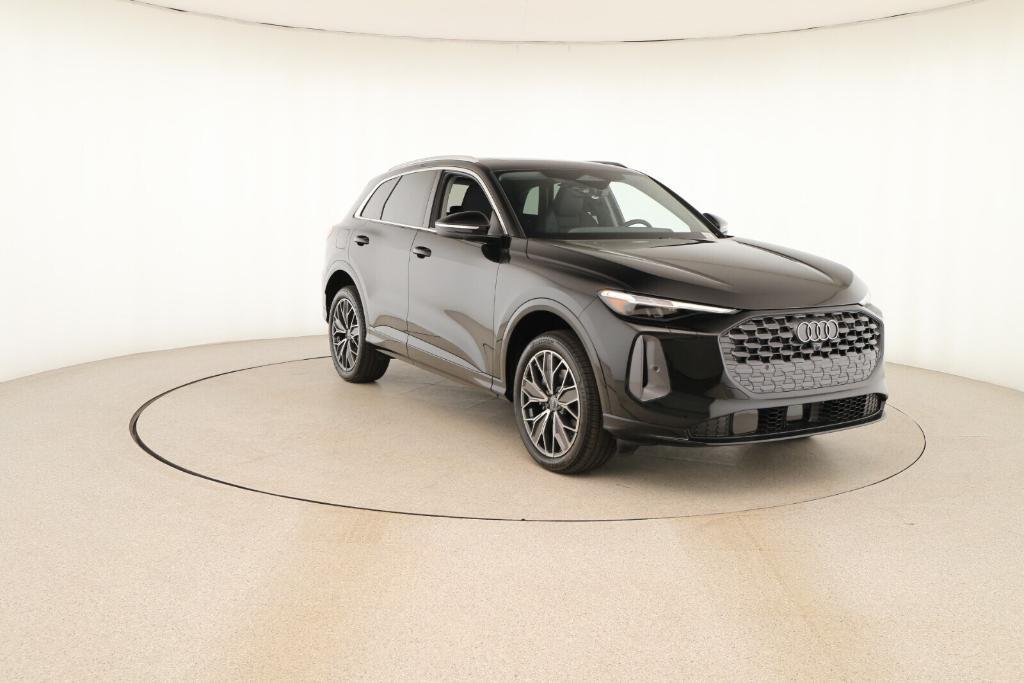 new 2025 Audi Q5 car, priced at $60,635