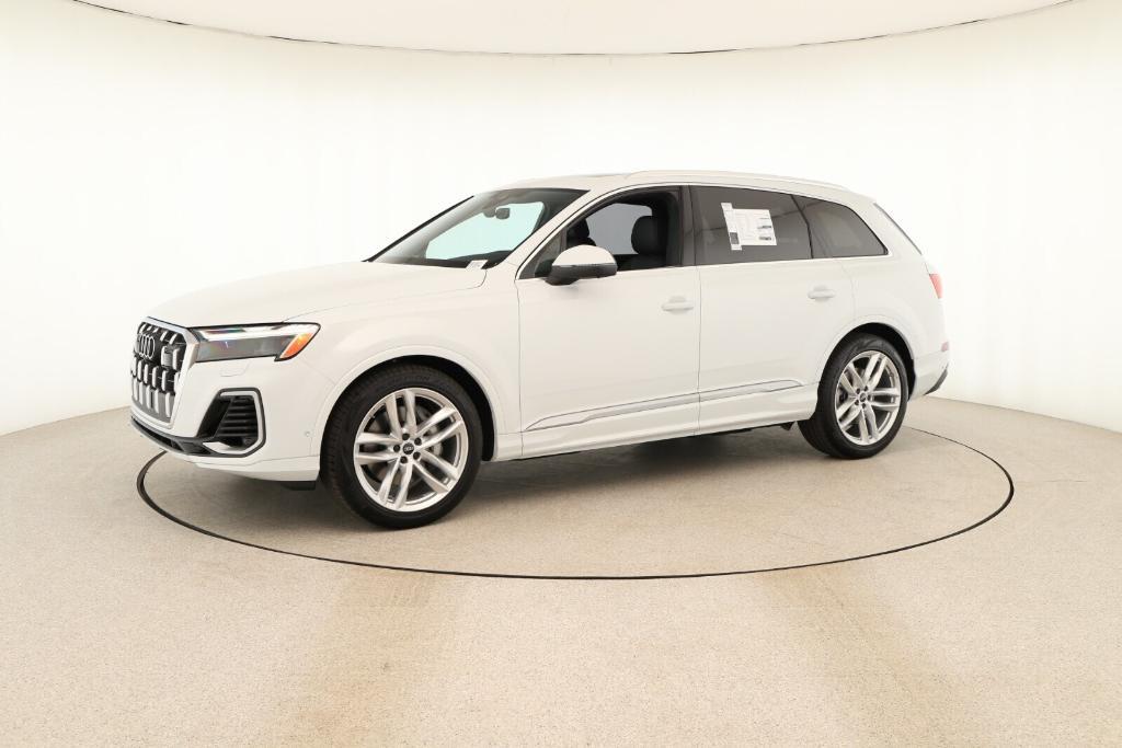 new 2025 Audi Q7 car, priced at $76,300