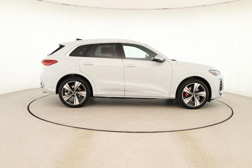 new 2025 Audi SQ5 car, priced at $74,050