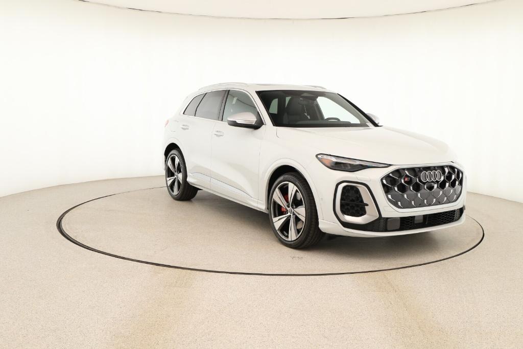 new 2025 Audi SQ5 car, priced at $74,050