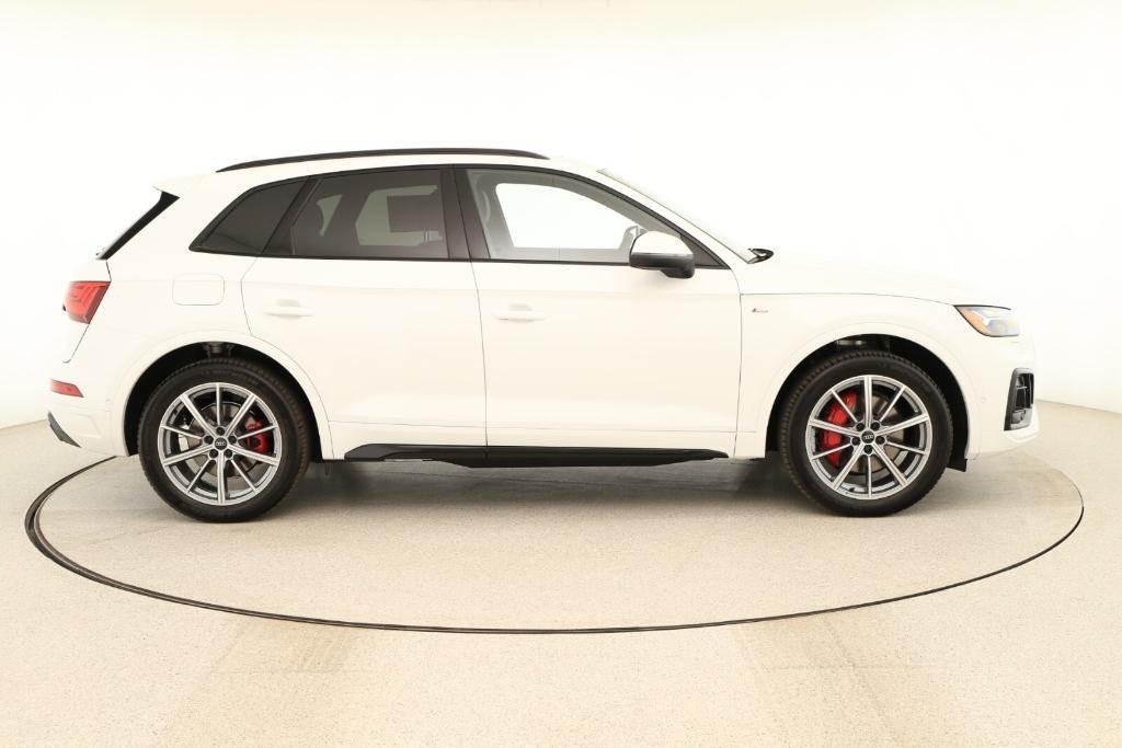 new 2024 Audi Q5 e car, priced at $74,090