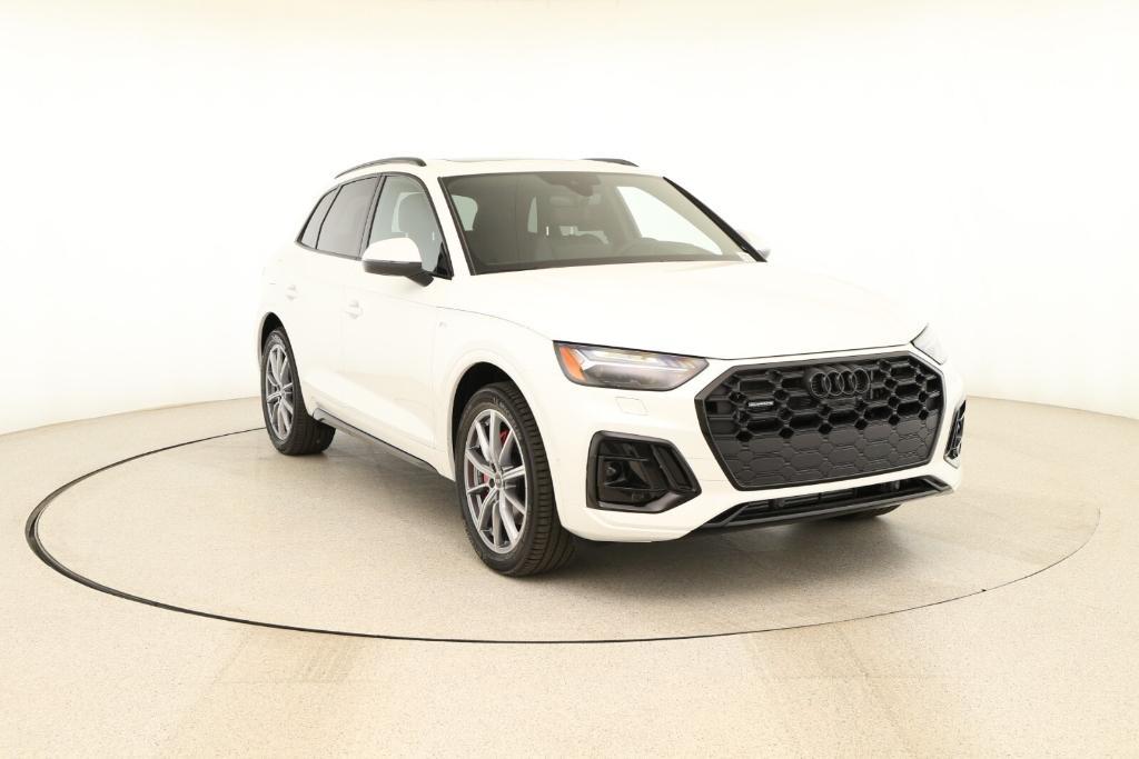 new 2024 Audi Q5 e car, priced at $74,090