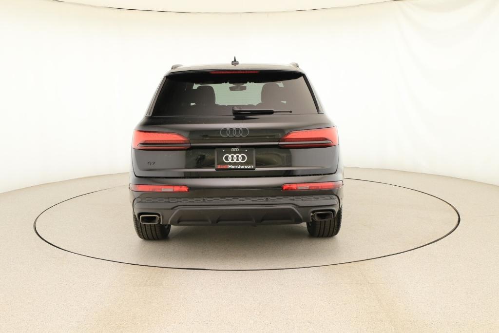 new 2025 Audi Q7 car, priced at $68,370