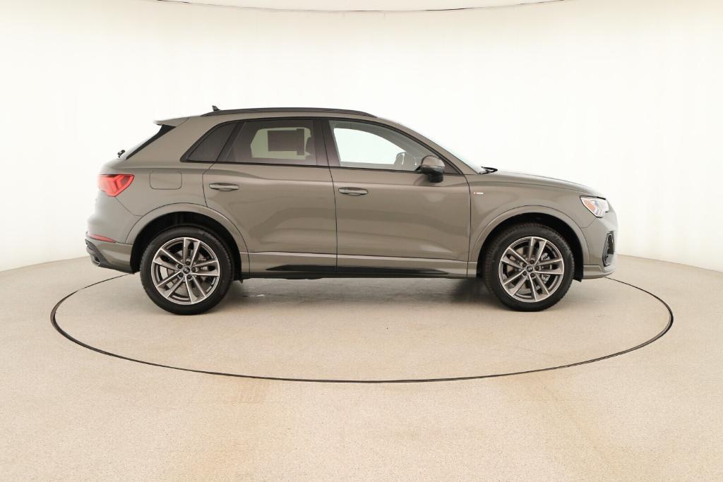 new 2025 Audi Q3 car, priced at $45,975