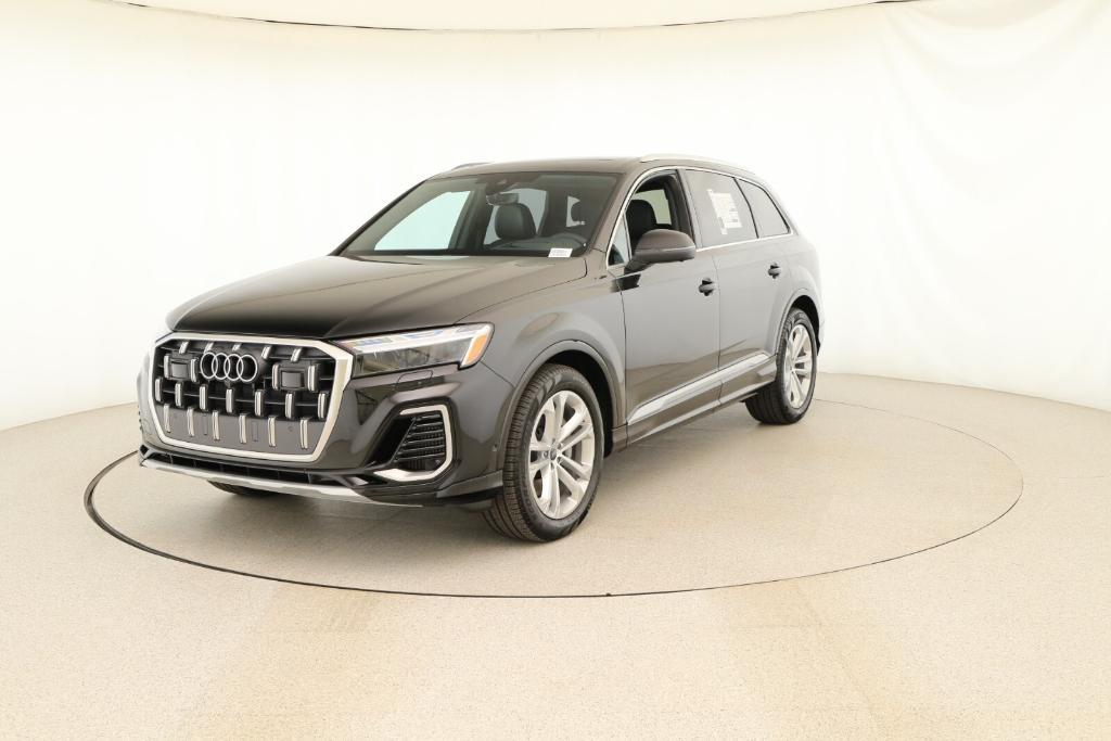 new 2025 Audi Q7 car, priced at $80,870