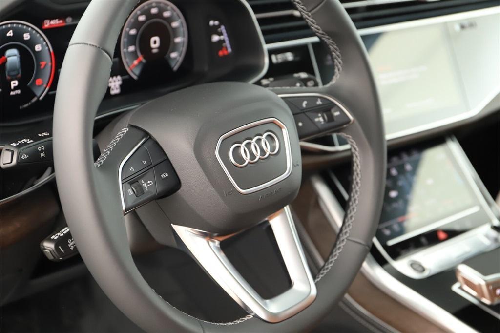 new 2025 Audi Q7 car, priced at $89,360