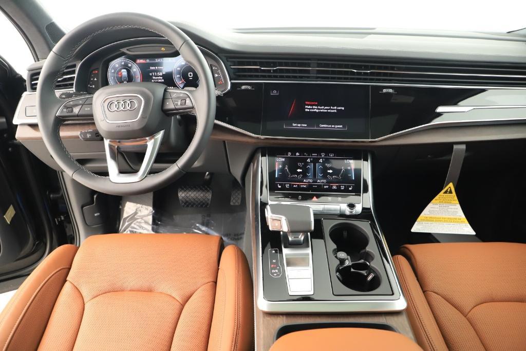 new 2025 Audi Q7 car, priced at $89,360