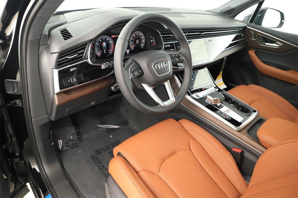 new 2025 Audi Q7 car, priced at $89,360