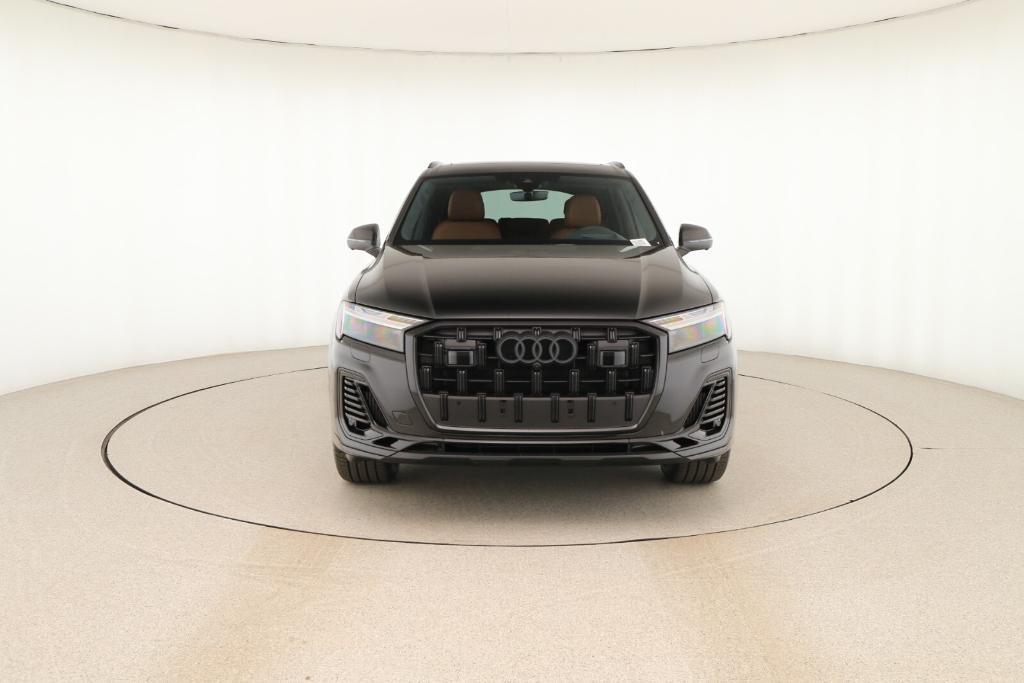 new 2025 Audi Q7 car, priced at $89,360
