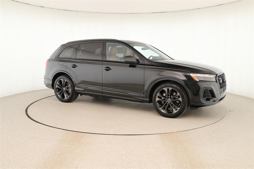 new 2025 Audi Q7 car, priced at $89,360