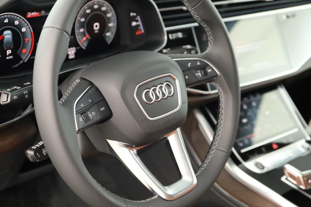 new 2025 Audi Q7 car, priced at $89,360