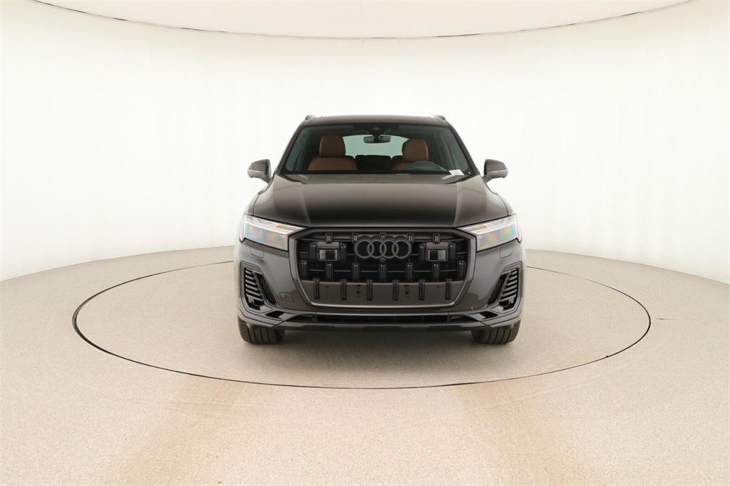 new 2025 Audi Q7 car, priced at $89,360