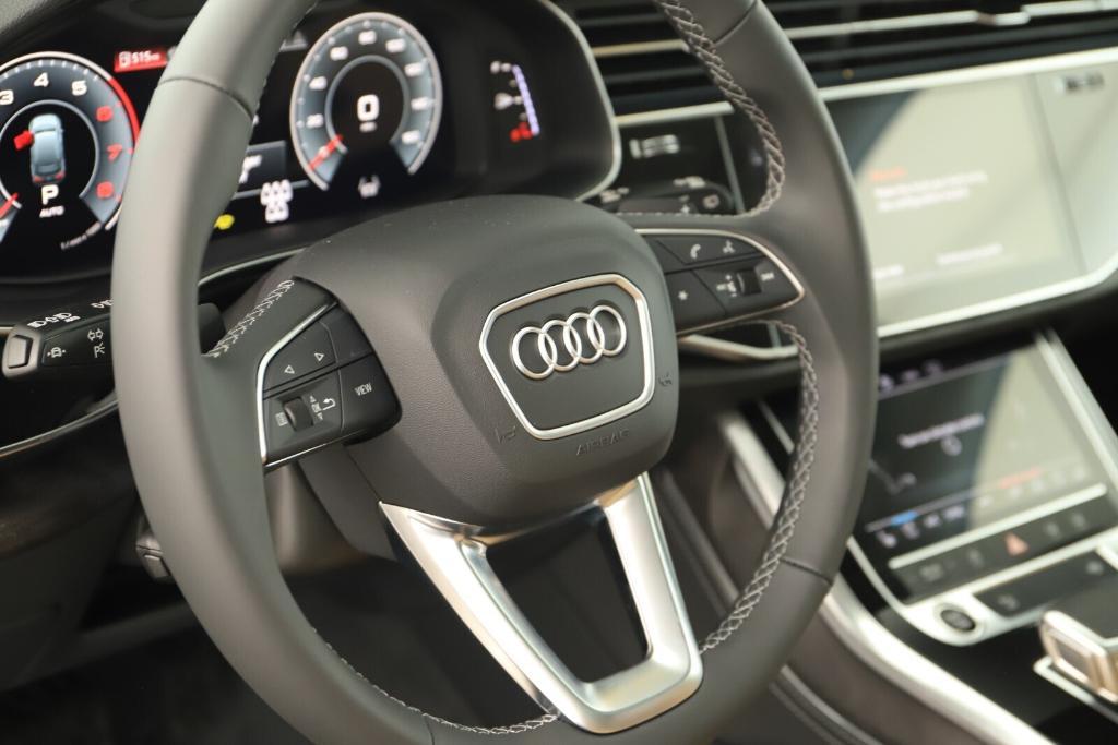 new 2025 Audi Q7 car, priced at $76,115