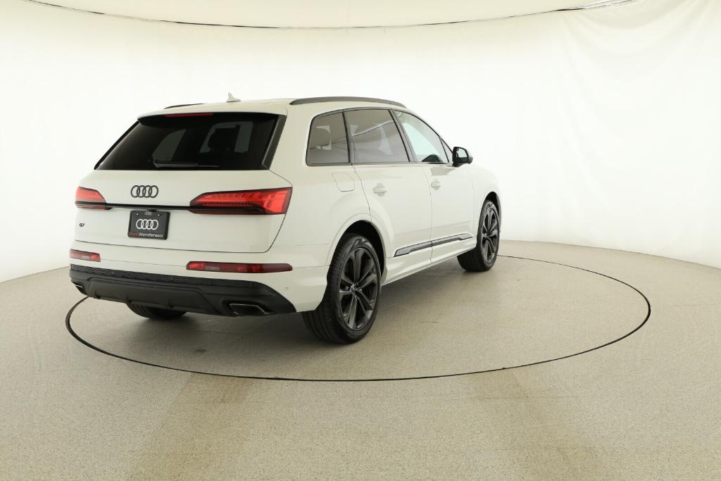 new 2025 Audi Q7 car, priced at $76,115