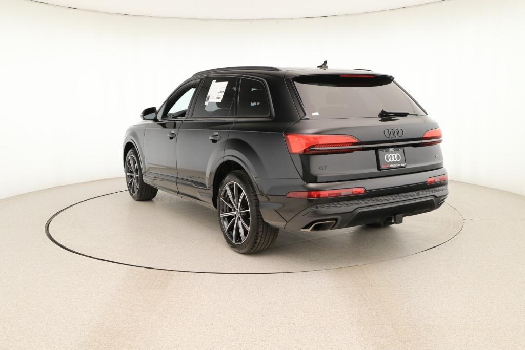 new 2025 Audi Q7 car, priced at $71,685