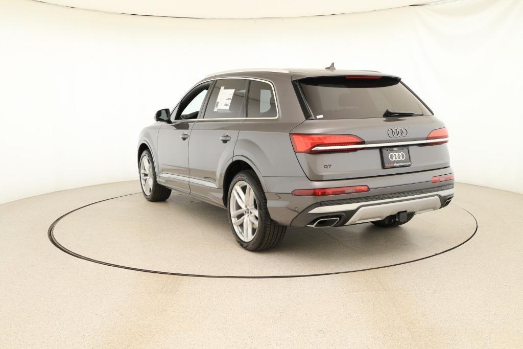 new 2025 Audi Q7 car, priced at $76,360