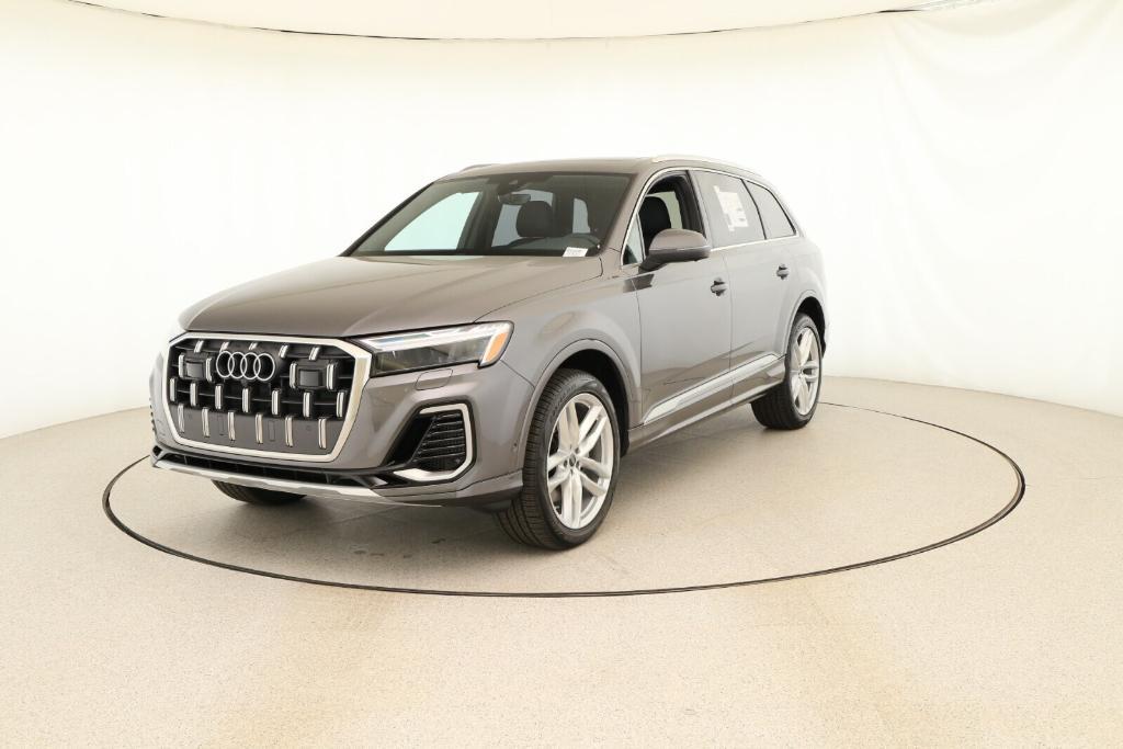 new 2025 Audi Q7 car, priced at $76,360