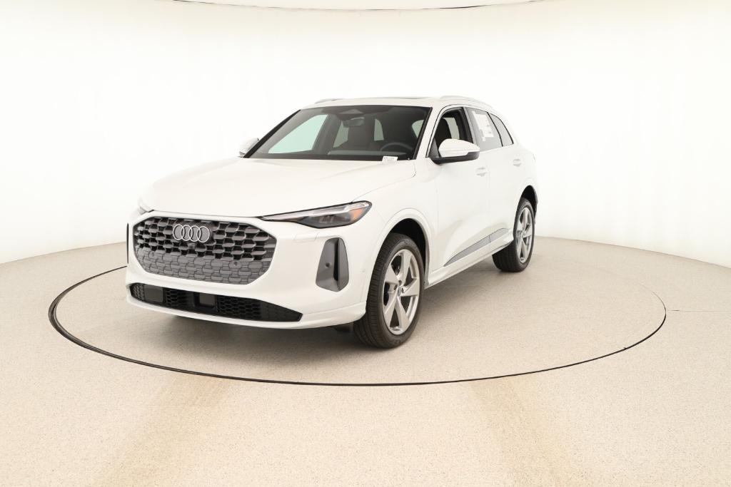 new 2025 Audi Q5 car, priced at $61,150