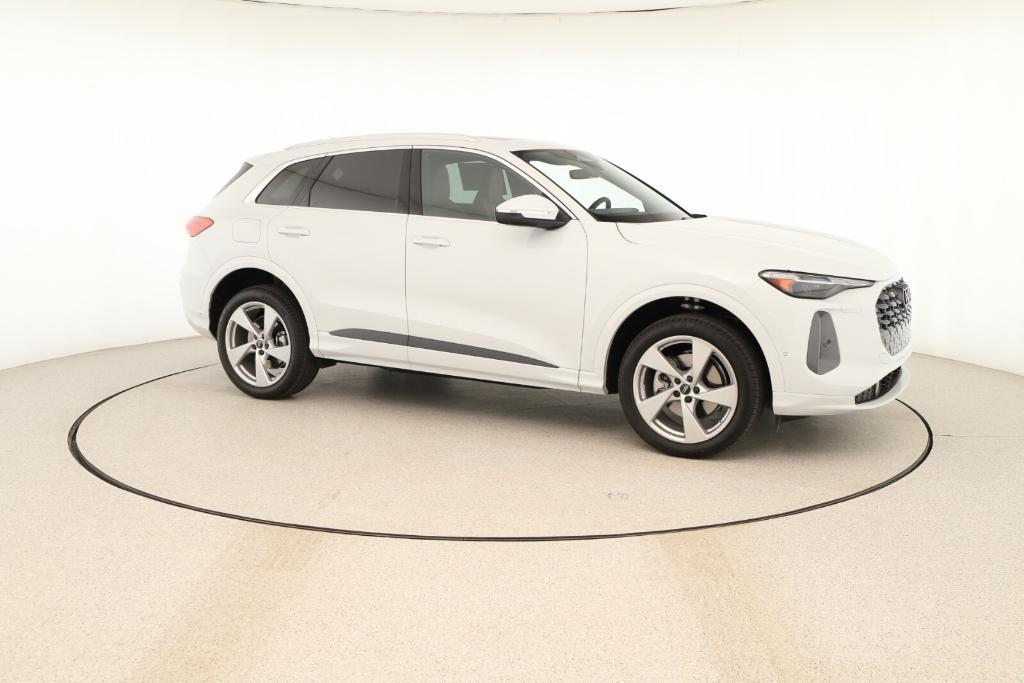 new 2025 Audi Q5 car, priced at $61,150