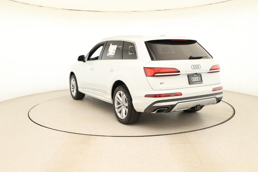 new 2025 Audi Q7 car, priced at $75,510