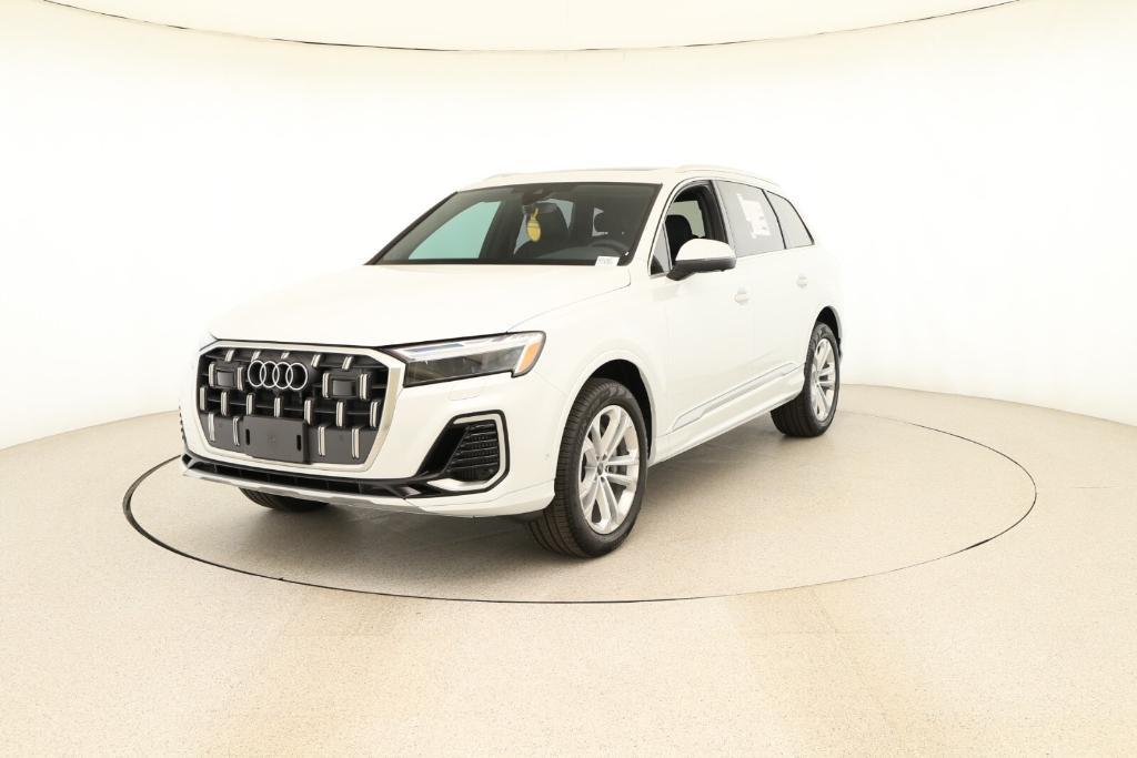 new 2025 Audi Q7 car, priced at $75,510