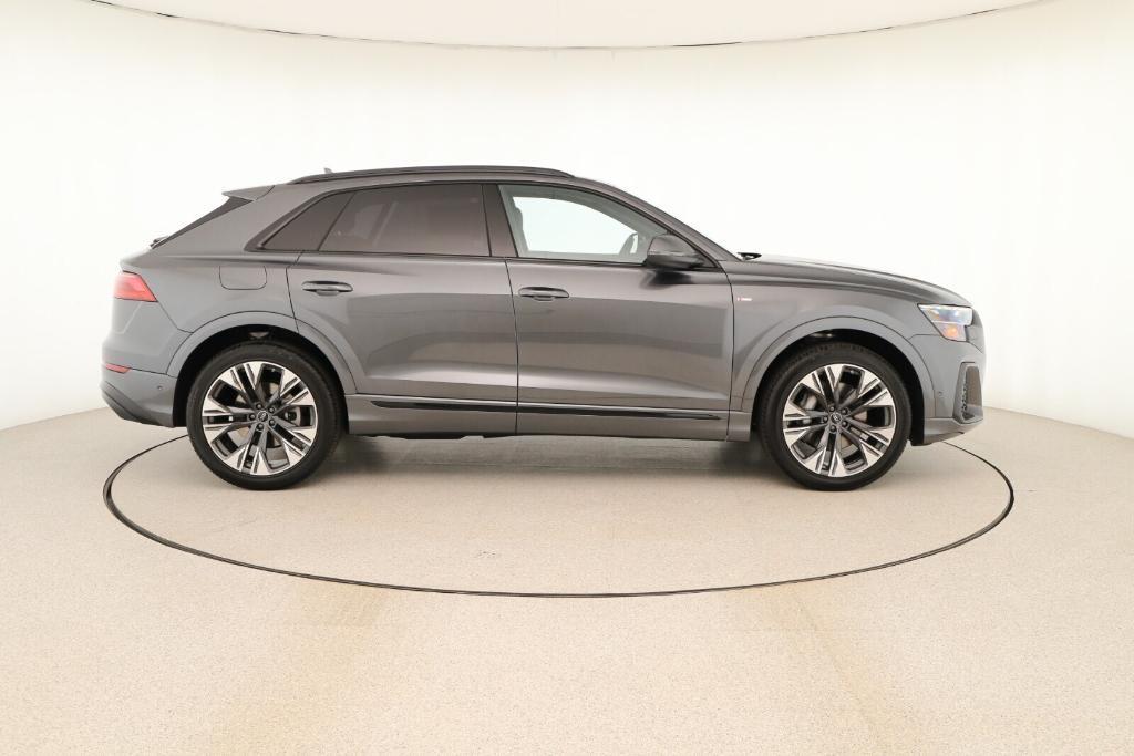 new 2025 Audi Q8 car, priced at $86,425