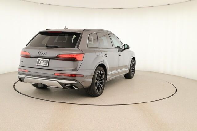 new 2025 Audi Q7 car, priced at $82,620