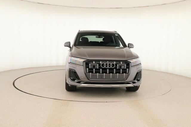 new 2025 Audi Q7 car, priced at $82,620