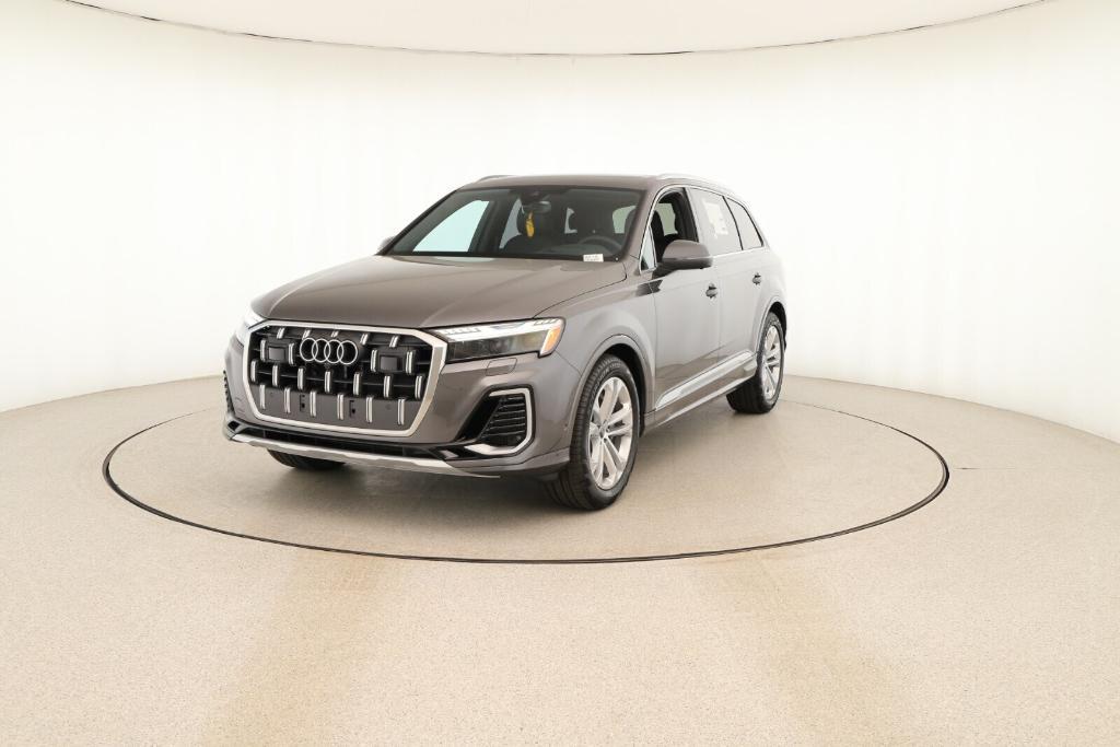 new 2025 Audi Q7 car, priced at $82,620