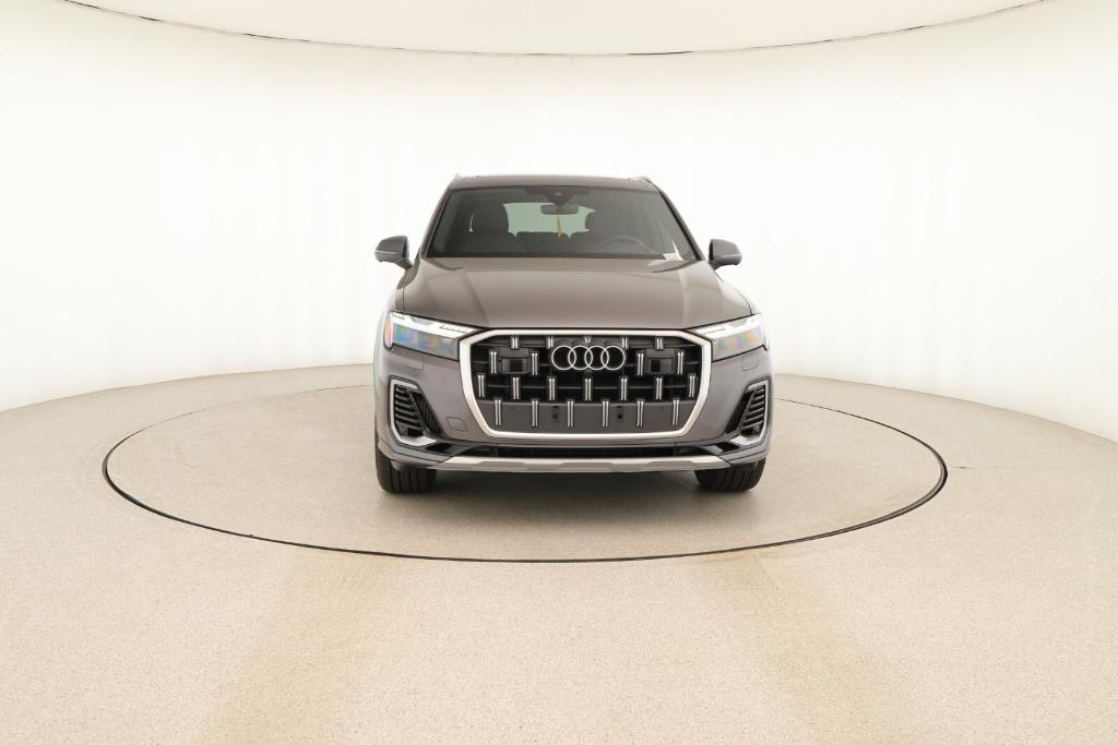 new 2025 Audi Q7 car, priced at $82,620