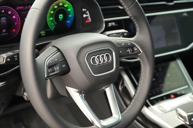 new 2025 Audi Q7 car, priced at $82,620