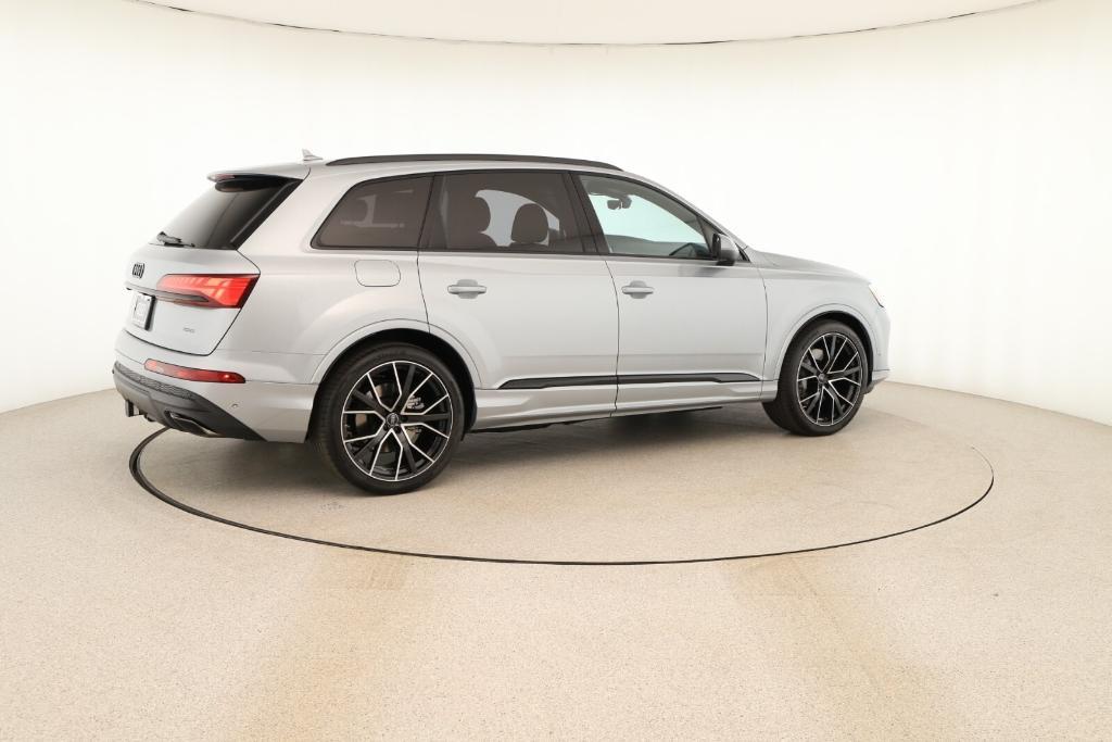 new 2025 Audi Q7 car, priced at $86,510