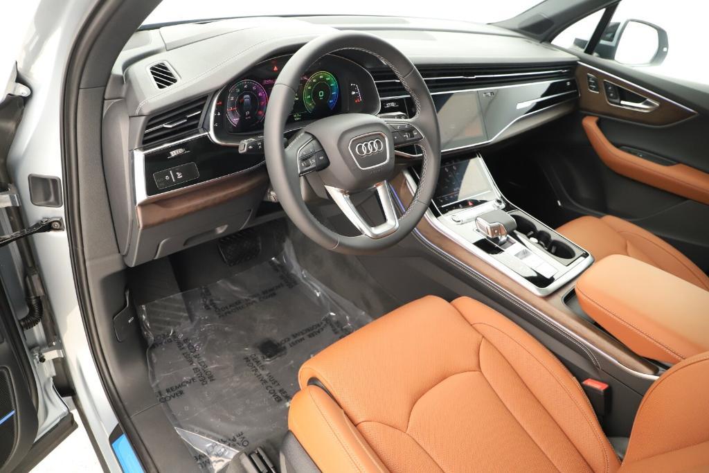 new 2025 Audi Q7 car, priced at $86,510
