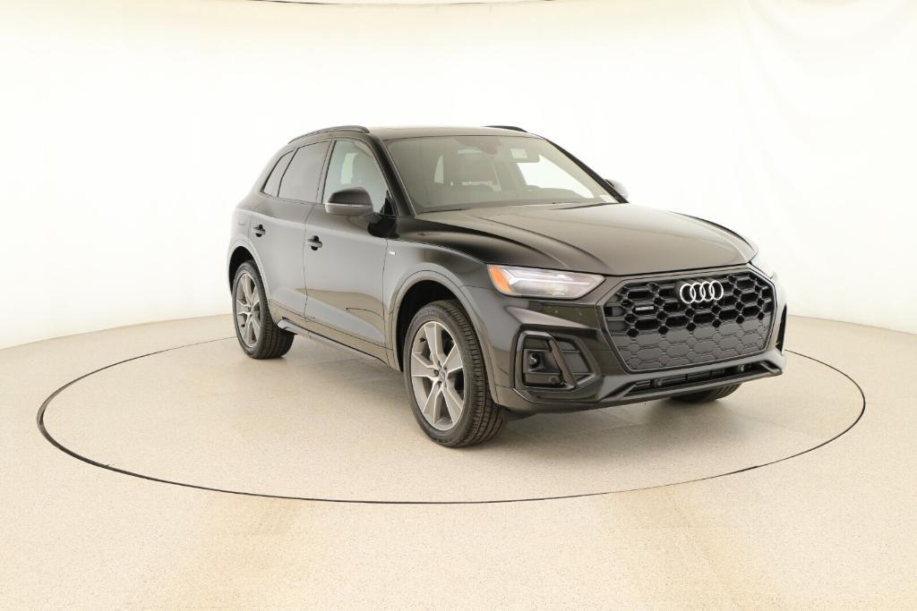 new 2025 Audi Q5 car, priced at $54,795