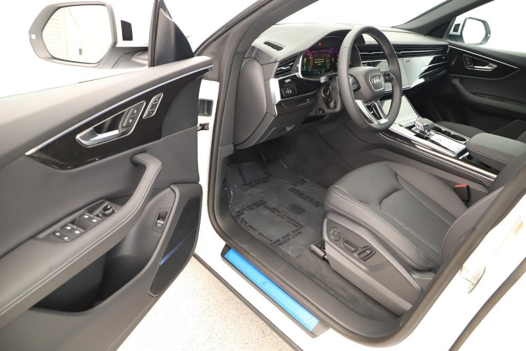new 2025 Audi Q8 car, priced at $86,425