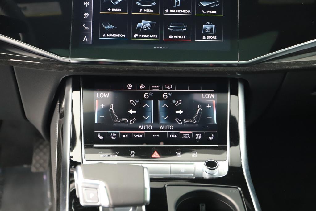 new 2025 Audi Q8 car, priced at $86,425