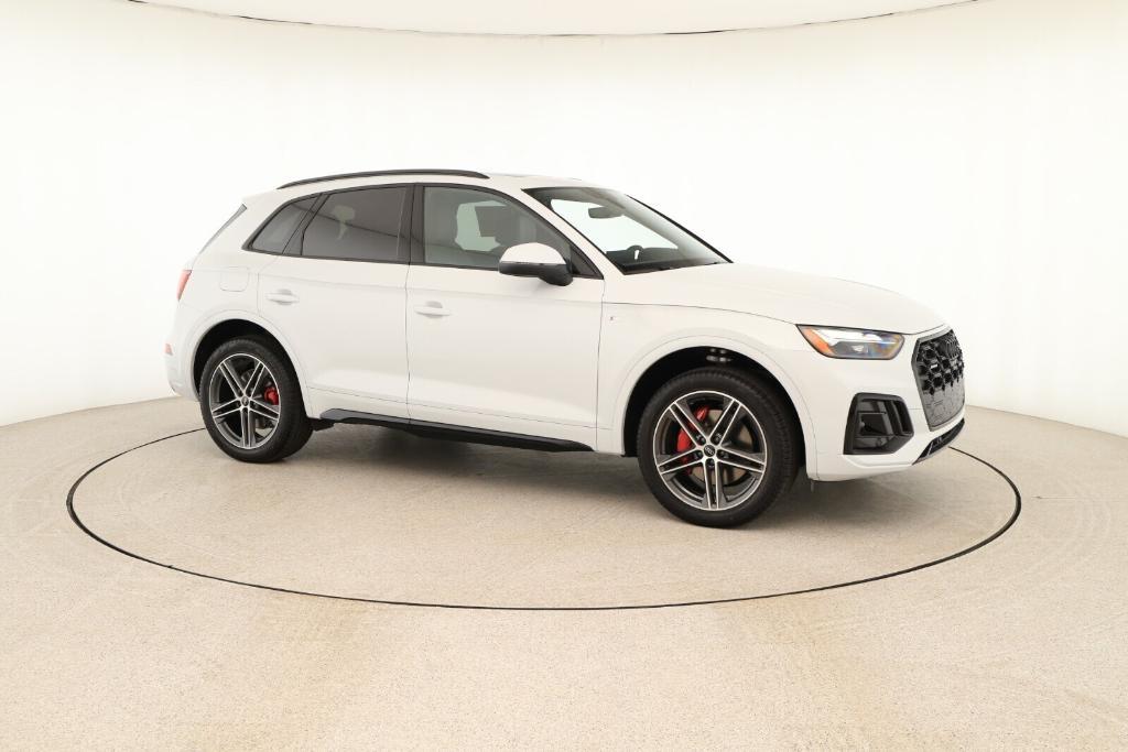 new 2025 Audi Q5 car, priced at $68,210