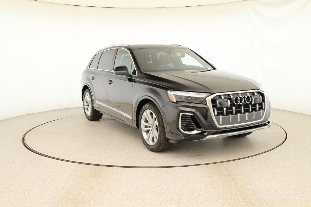 new 2025 Audi Q7 car, priced at $80,870