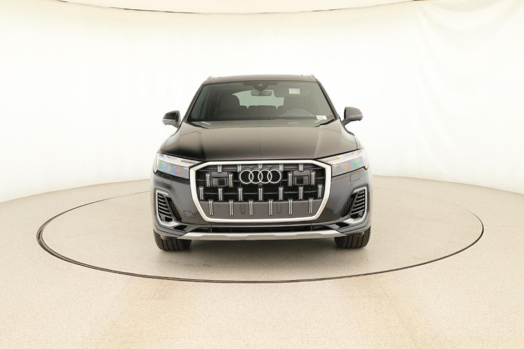 new 2025 Audi Q7 car, priced at $80,870