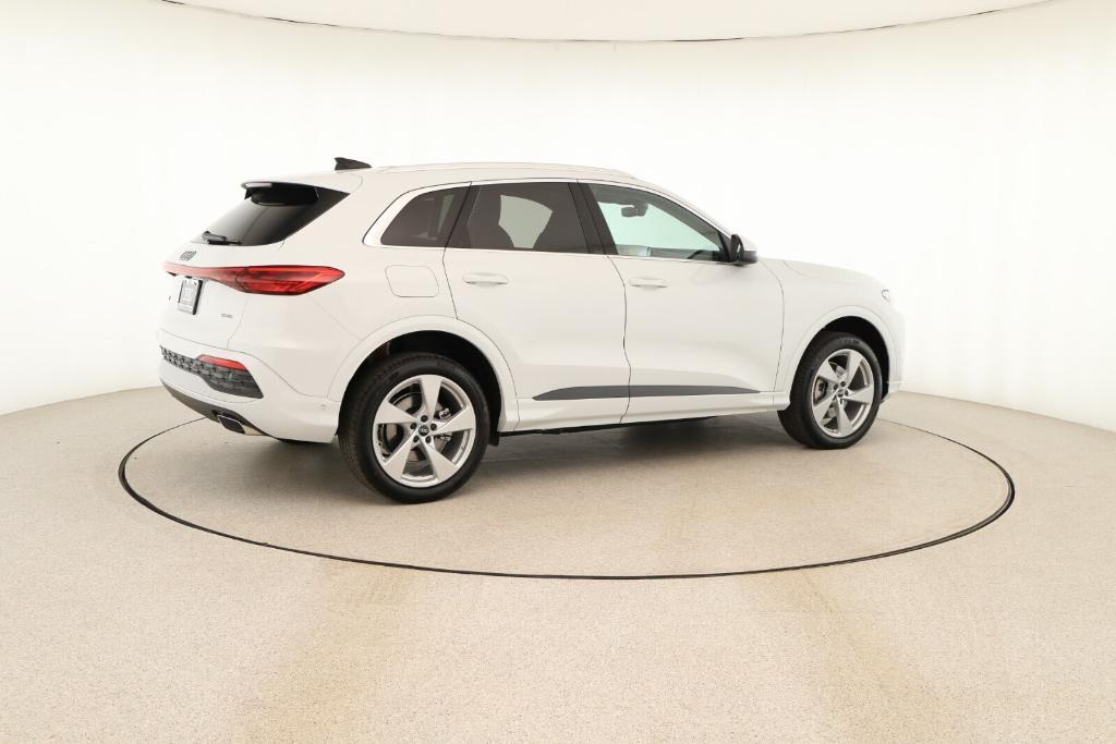 new 2025 Audi Q5 car, priced at $61,150